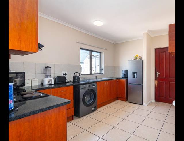 3 BEDROOM PROPERTY TO RENT IN PARKLANDS